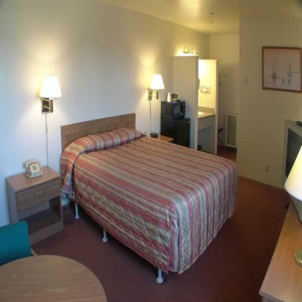 Salinas Inn Room photo